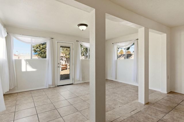 5741 Hanover Road NW, Albuquerque, NM 87105