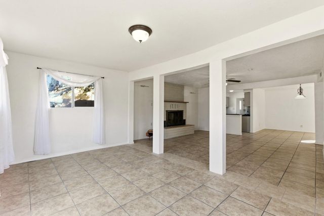 5741 Hanover Road NW, Albuquerque, NM 87105