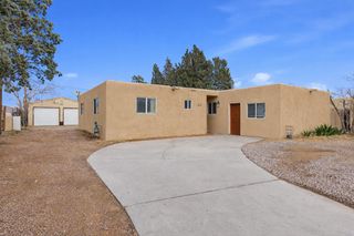 5741 Hanover Road NW, Albuquerque, NM 87105