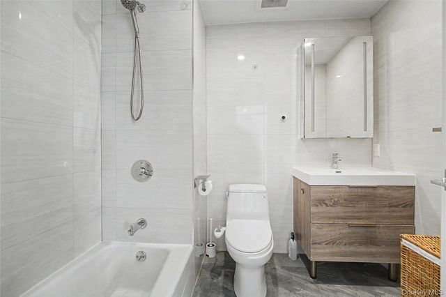 32-58 105 Street 6B, East Elmhurst, NY 11369
