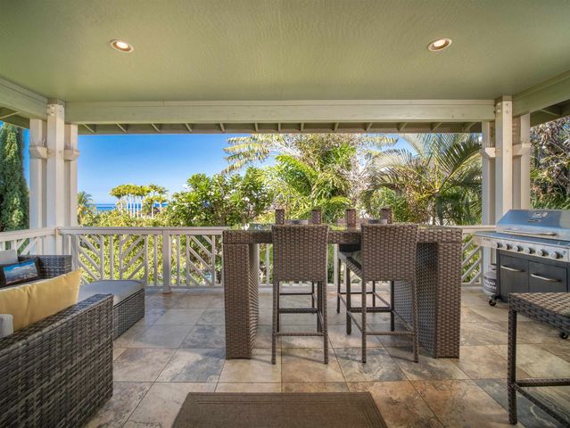 94 Laukahi St, Kihei, HI 96753