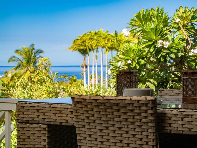 94 Laukahi St, Kihei, HI 96753