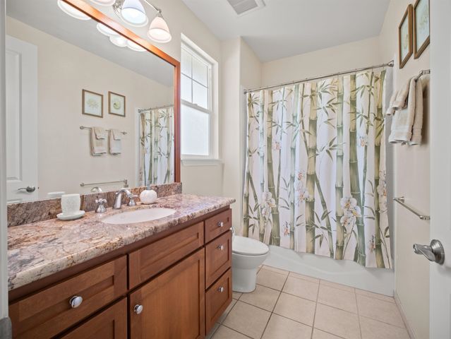 94 Laukahi St, Kihei, HI 96753