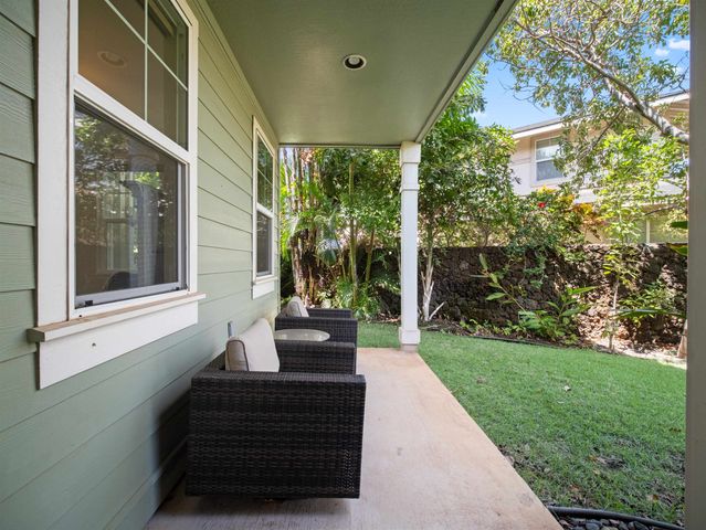 94 Laukahi St, Kihei, HI 96753