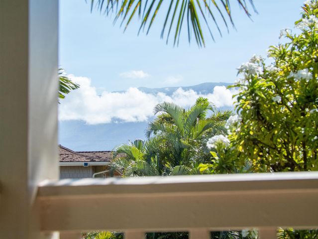 94 Laukahi St, Kihei, HI 96753