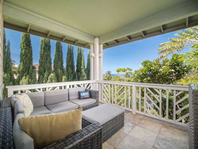 94 Laukahi St, Kihei, HI 96753
