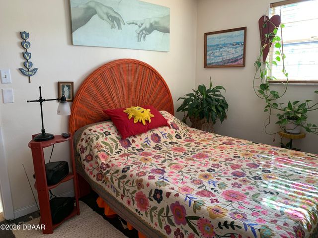 711 Lindenwood Circle E, Ormond Beach, FL 32174