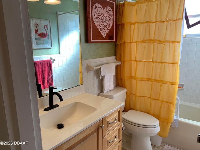 711 Lindenwood Circle E, Ormond Beach, FL 32174