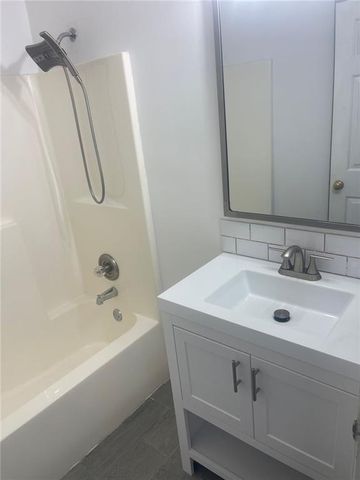 7420 ROYALE Lane, Riverdale, GA 30296