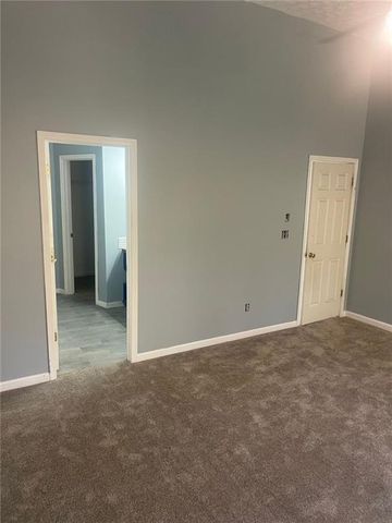 7420 ROYALE Lane, Riverdale, GA 30296