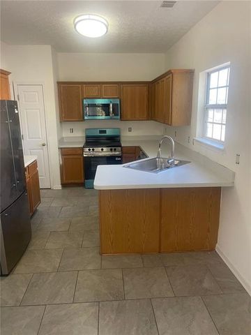 7420 ROYALE Lane, Riverdale, GA 30296