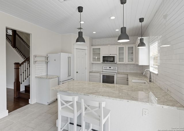 6323 Myrtle, New Braunfels, TX 78132