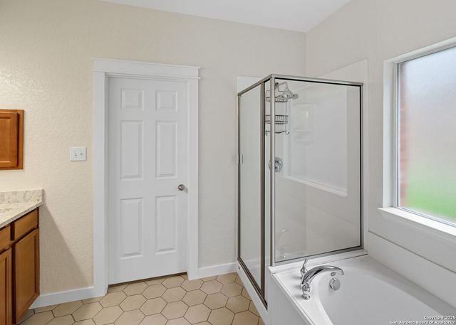 6323 Myrtle, New Braunfels, TX 78132