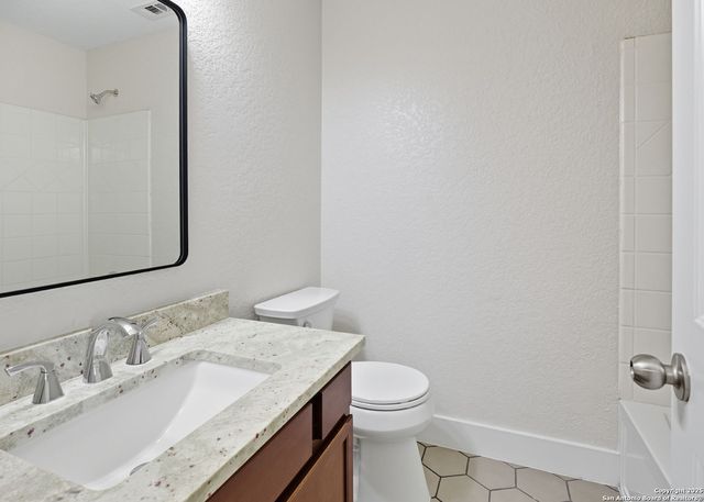 6323 Myrtle, New Braunfels, TX 78132