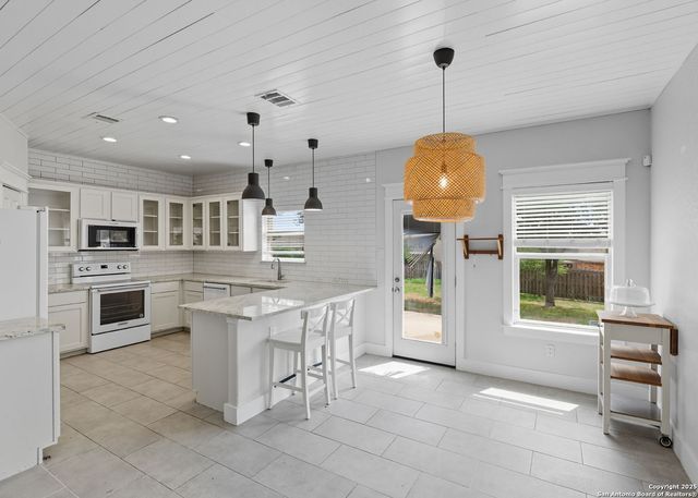 6323 Myrtle, New Braunfels, TX 78132