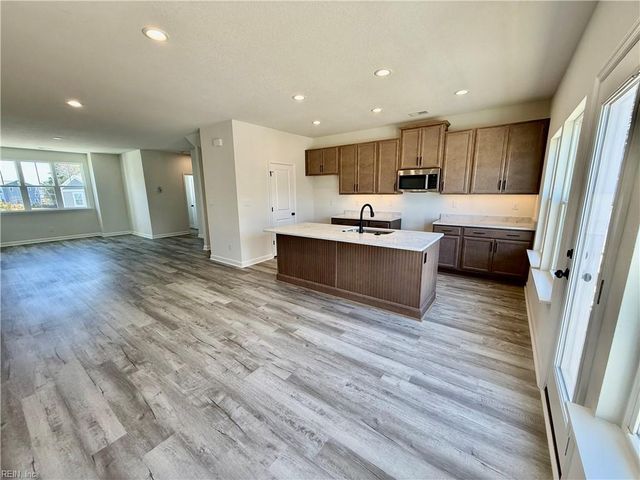 4301 Abercorn Dr Unit 102, Suffolk, VA 23435