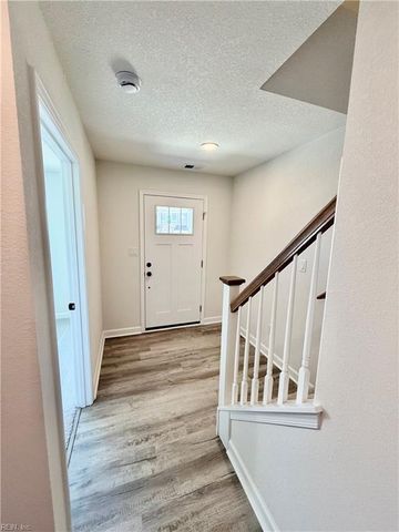 4301 Abercorn Dr Unit 102, Suffolk, VA 23435