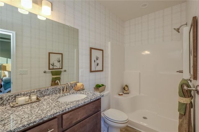 4301 Abercorn Dr Unit 102, Suffolk, VA 23435
