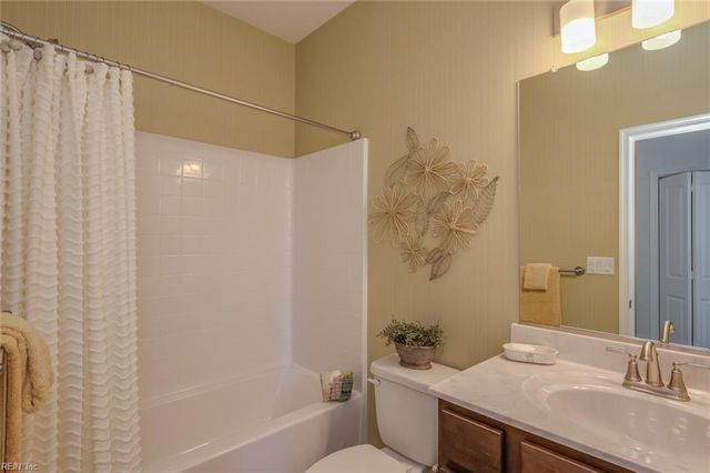 4301 Abercorn Dr Unit 102, Suffolk, VA 23435