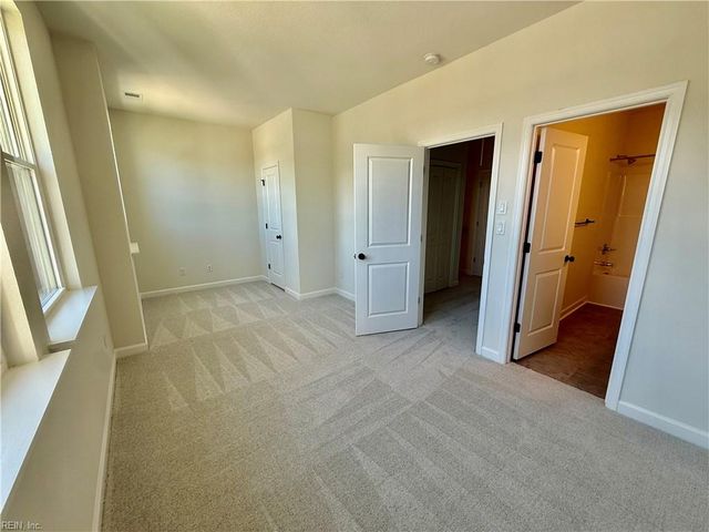 4301 Abercorn Dr Unit 102, Suffolk, VA 23435