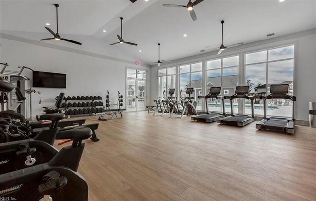 4301 Abercorn Dr Unit 102, Suffolk, VA 23435