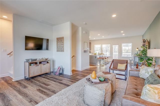 4301 Abercorn Dr Unit 102, Suffolk, VA 23435
