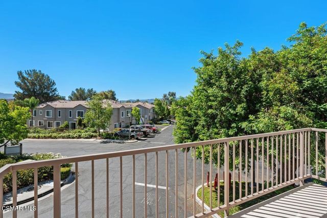 26963 Hillsborough Parkway 72, Valencia, CA 91354