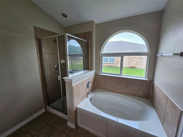 605 Snowy Orchid Lane, Desoto, TX 75115