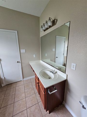 605 Snowy Orchid Lane, Desoto, TX 75115