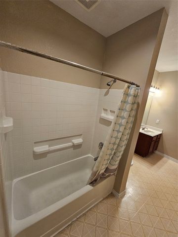 605 Snowy Orchid Lane, Desoto, TX 75115