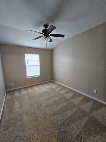 605 Snowy Orchid Lane, Desoto, TX 75115