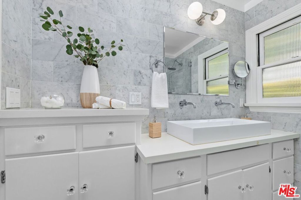 Image 14 of property listing at 1937 N St Andrews Place, Los Angeles, CA 90068
