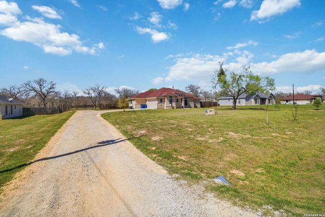 133 SENDERA CROSSING, La Vernia, TX 78121