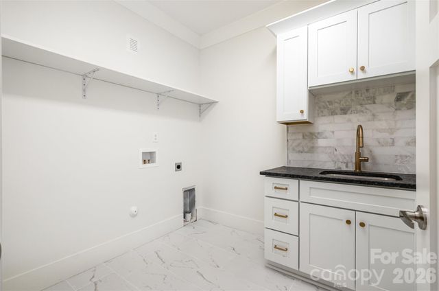 3215 James Plantation Drive, Denver, NC 28037