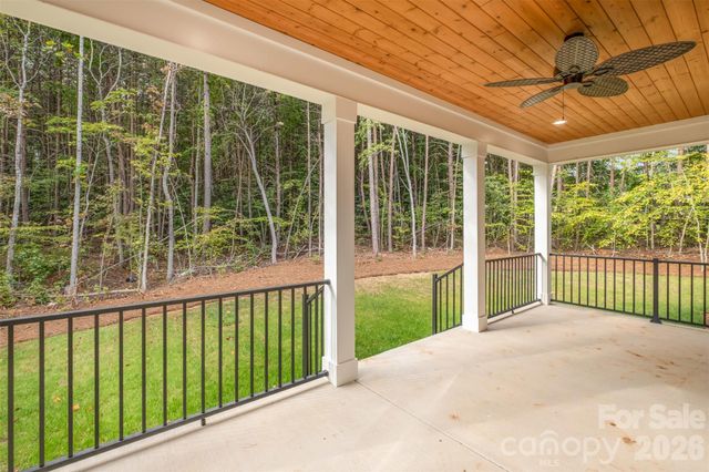 3215 James Plantation Drive, Denver, NC 28037