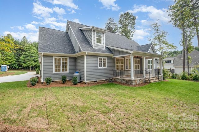 3215 James Plantation Drive, Denver, NC 28037