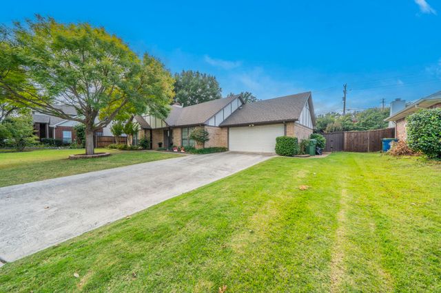 5403 Rawlings Street, Flower Mound, TX 75028