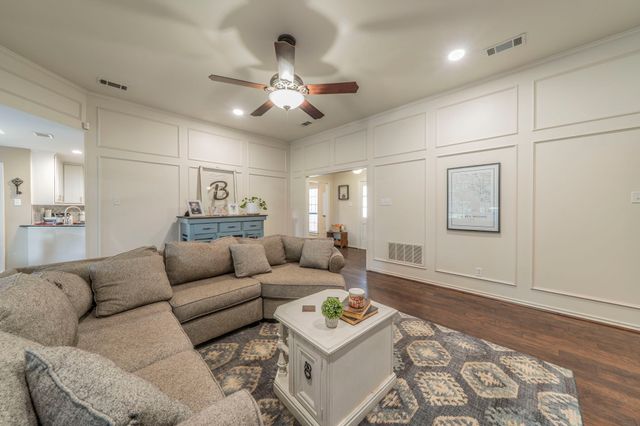 5403 Rawlings Street, Flower Mound, TX 75028