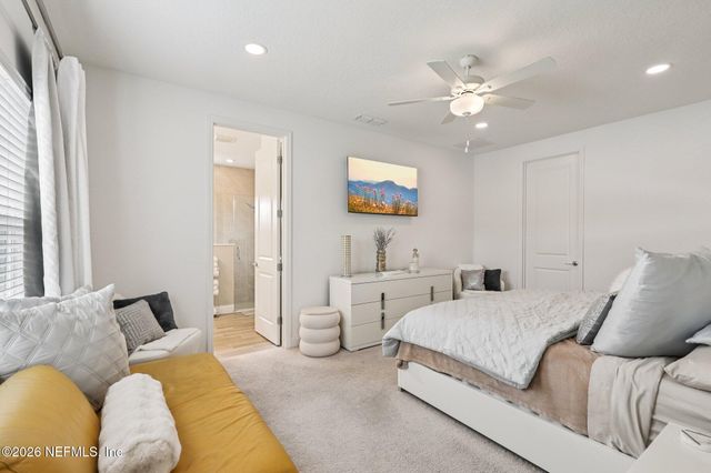 22 MONEYBALL Circle, St. Johns, FL 32259