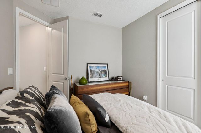 22 MONEYBALL Circle, St. Johns, FL 32259