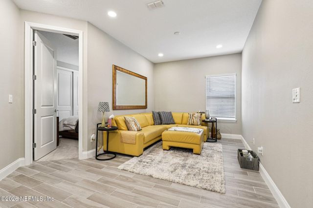 22 MONEYBALL Circle, St. Johns, FL 32259