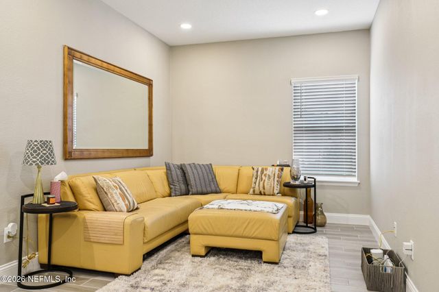 22 MONEYBALL Circle, St. Johns, FL 32259