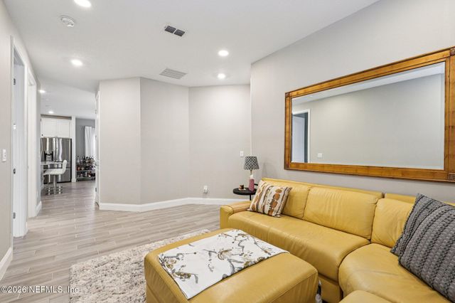 22 MONEYBALL Circle, St. Johns, FL 32259