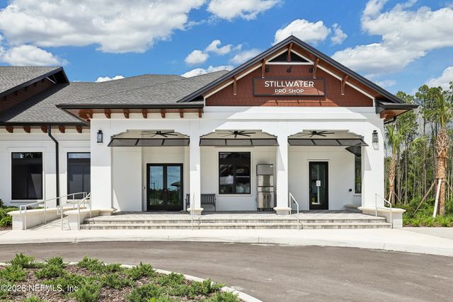 22 MONEYBALL Circle, St. Johns, FL 32259