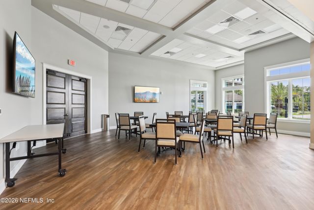 22 MONEYBALL Circle, St. Johns, FL 32259