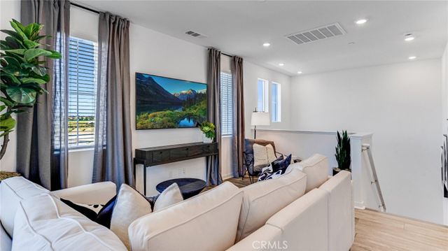 2835 E Amberley Privado, Ontario, CA 91762