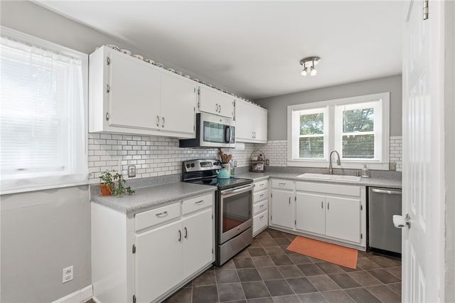 108 Tarrant Street, Central, SC 29630