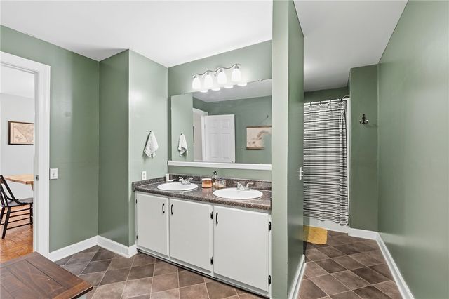 108 Tarrant Street, Central, SC 29630