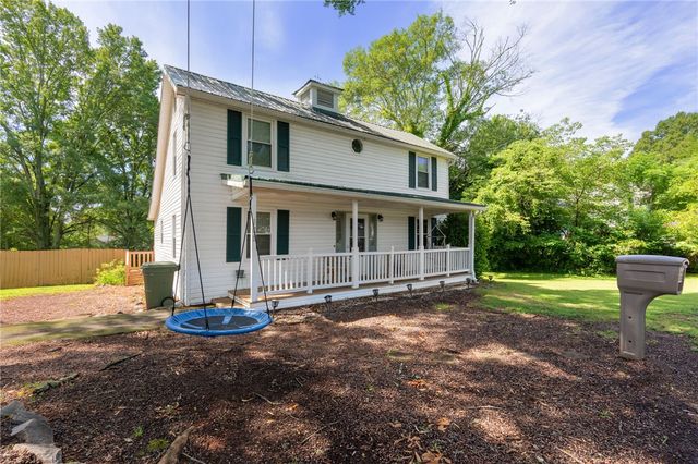 108 Tarrant Street, Central, SC 29630