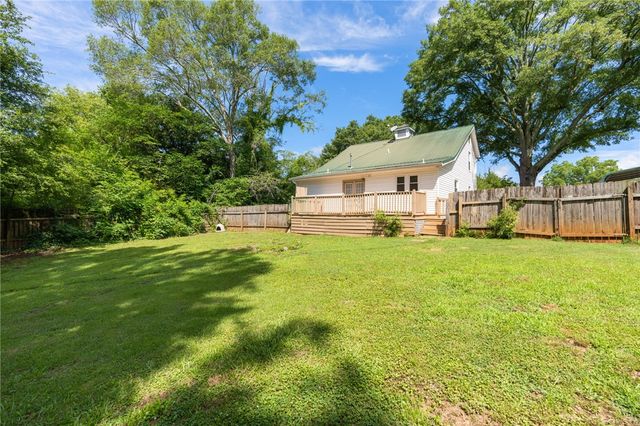 108 Tarrant Street, Central, SC 29630